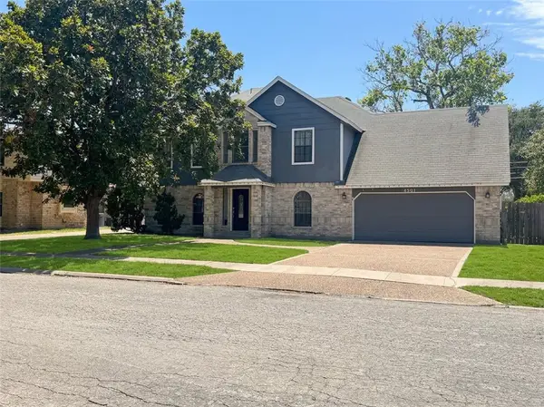 4501 Silver Hollow Drive, Corpus Christi, TX 78413