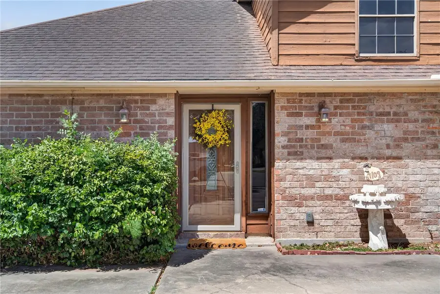 4109 Kickapoo Drive, Corpus Christi, TX 78410 - #3