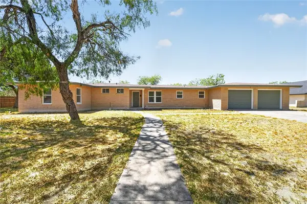 315 E Alexander Avenue, Kingsville, TX 78363