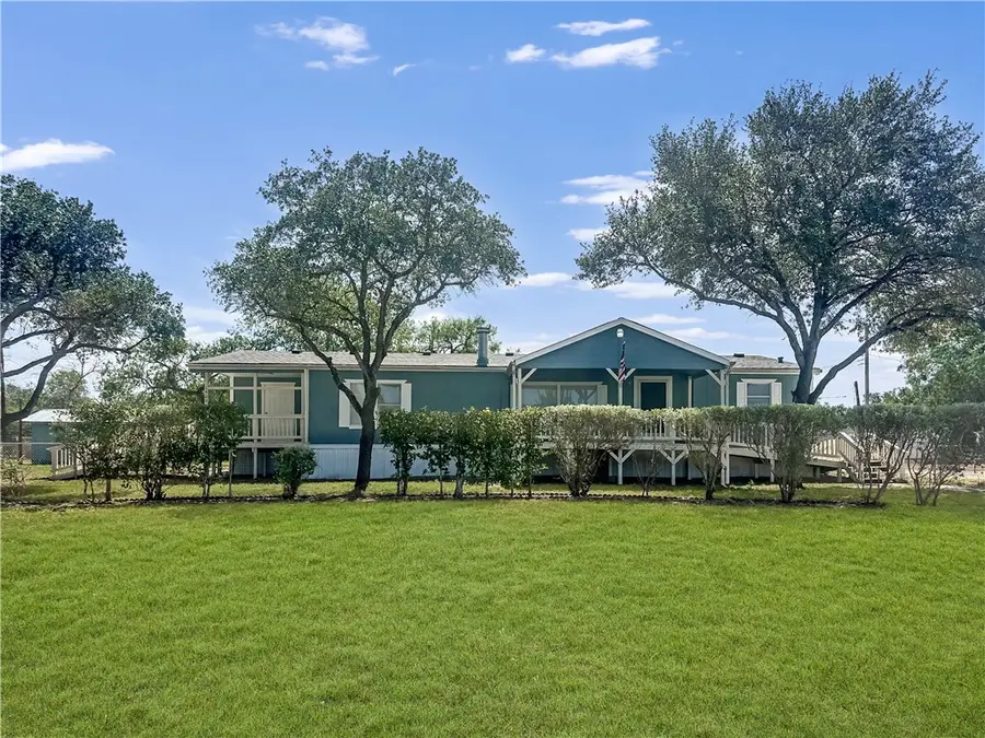 1400 Jim Gooch Avenue, Three Rivers, TX 78071 - #3