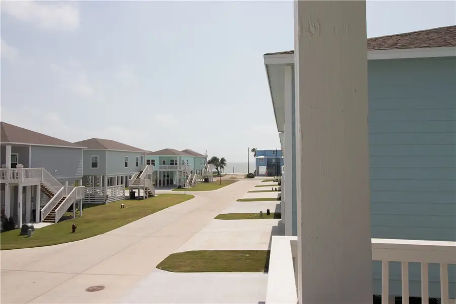 207 Paradise Drive, Rockport, TX 78382 - #2