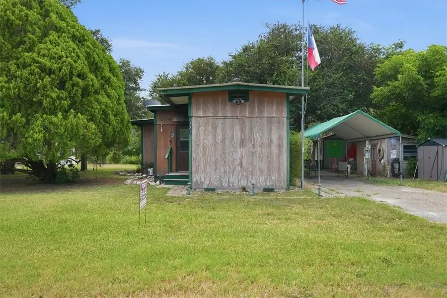121 Lakewood Lane, Mathis, TX 78368 - #2