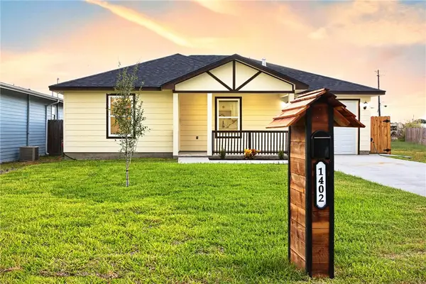 1402 Marine Drive, Corpus Christi, TX 78418
