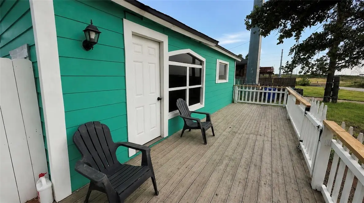 910 E Lakeside, Corpus Christi, TX 78418 - #1
