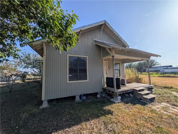 331 E Henrietta Avenue, Kingsville, TX 78363