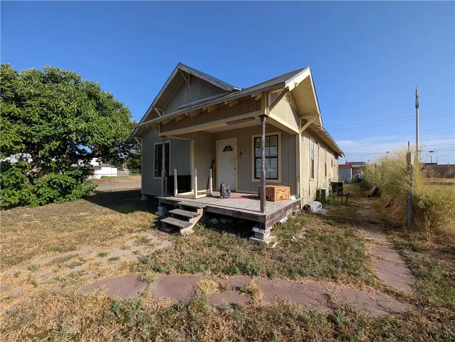 331 E Henrietta Avenue, Kingsville, TX 78363 - #2
