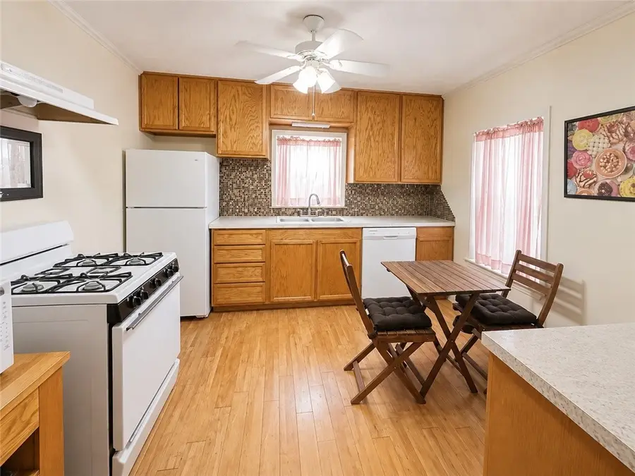 518 Commerce Street, Portland, TX 78374 - #3