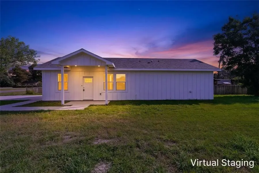 219 S 10th Street, Aransas Pass, TX 78336 - #2