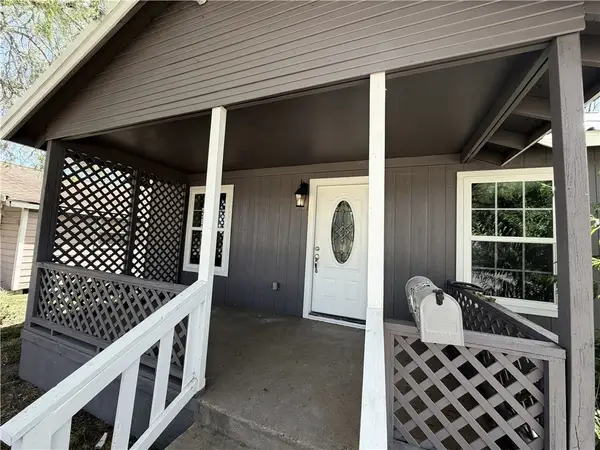 510 N Adams, Alice, TX 78332