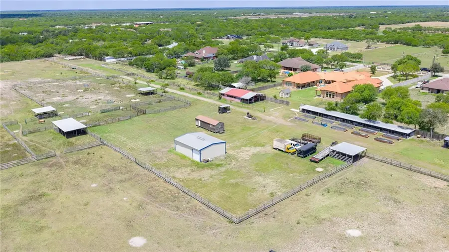 401 W Sage Drive, Kingsville, TX 78363 - #2