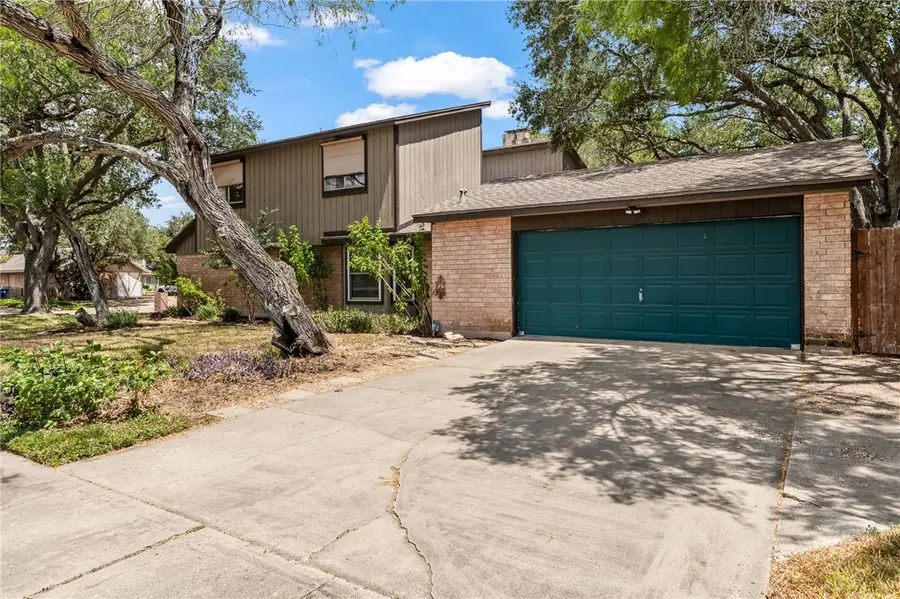 6202 Lost Creek Drive, Corpus Christi, TX 78413 - #3
