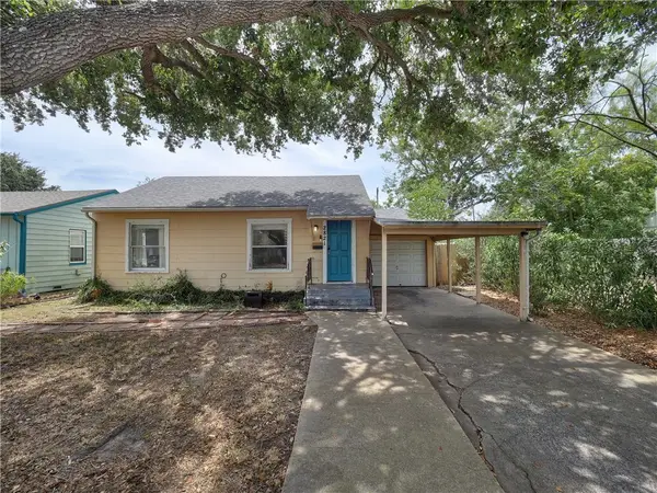 2821 Topeka Street, Corpus Christi, TX 78404