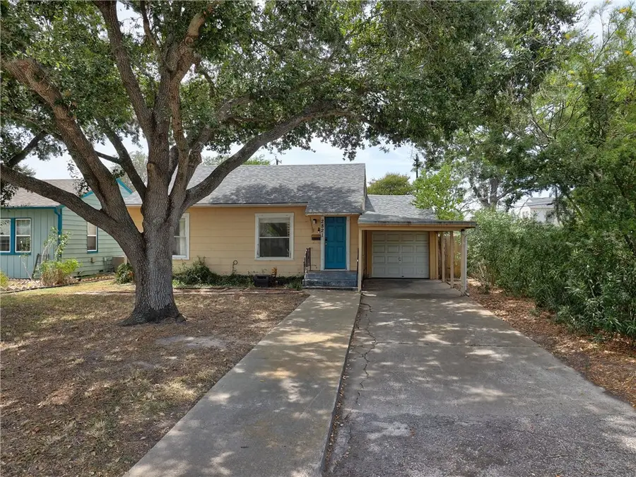2821 Topeka Street, Corpus Christi, TX 78404 - #3