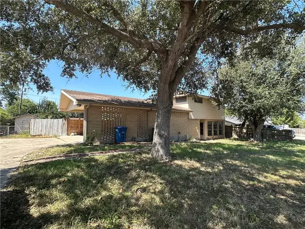 11121 Birdwood, Corpus Christi, TX 78410