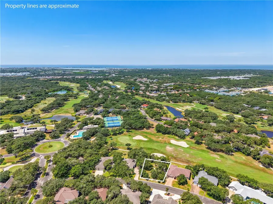 124 Peachtree Drive, Rockport, TX 78382 - #2