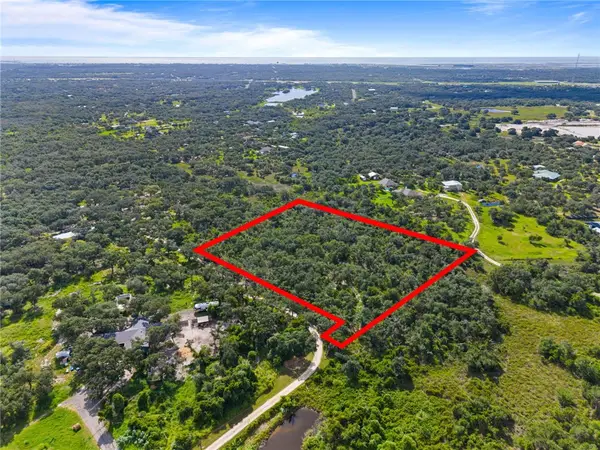 170 Dustin Ln, Rockport, TX 78382