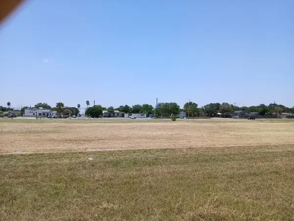 5930 Greenwood Drive, Corpus Christi, TX 78417