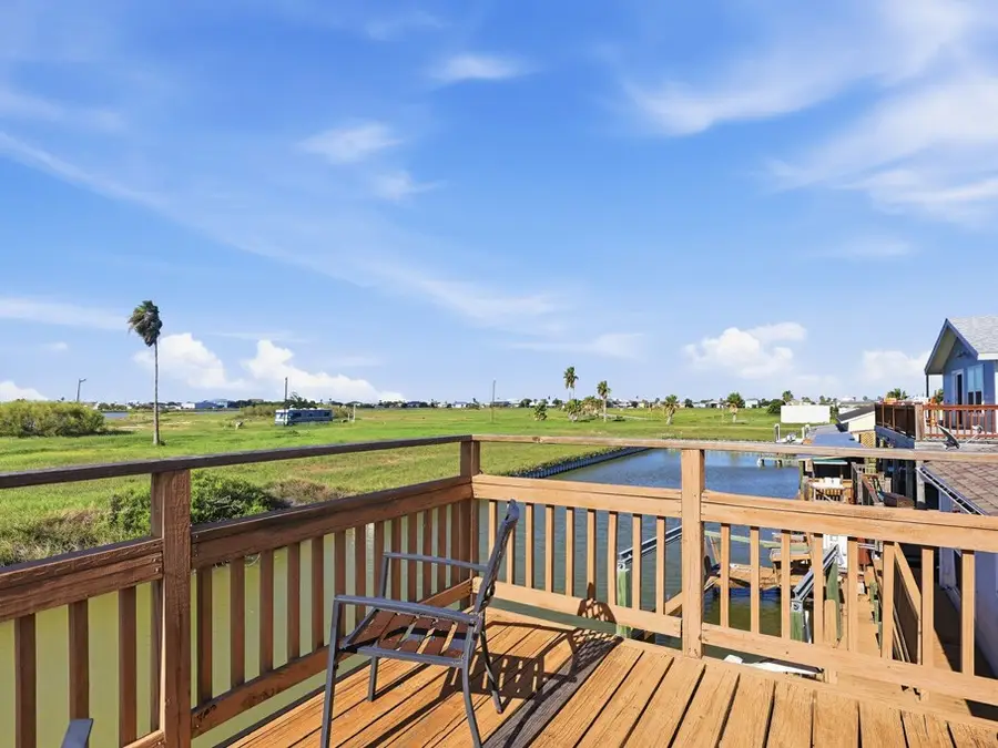 814 Rattlesnake Point, Rockport, TX 78382 - #2