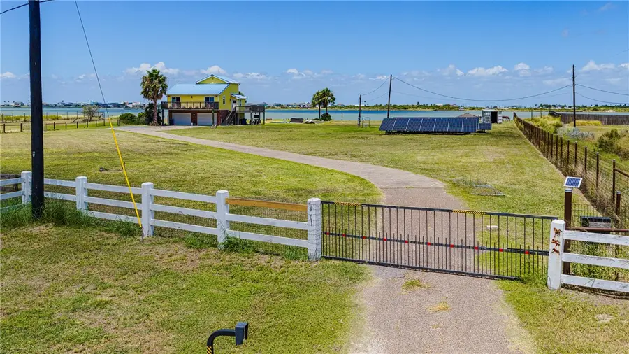 401 Old Salt Lake, Rockport, TX 78382 - #2