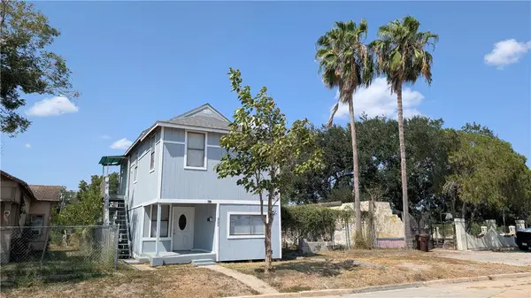 322 E Henrietta Avenue, Kingsville, TX 78363