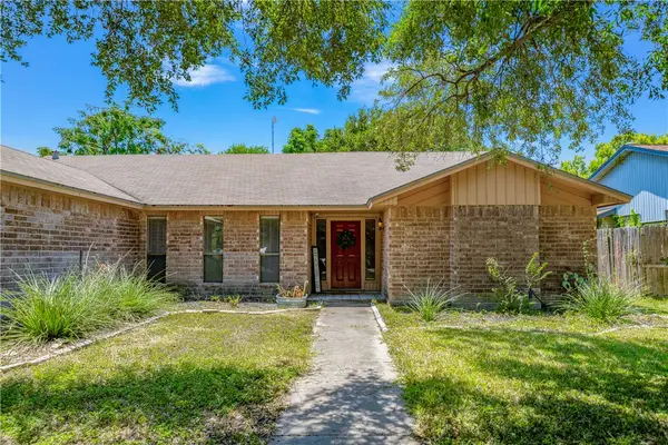 1809 Live Oak Drive, Portland, TX 78374