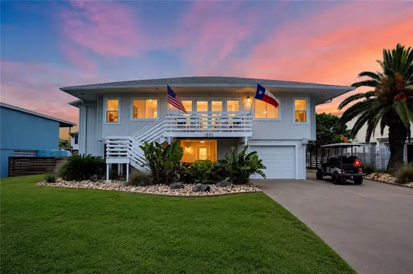 1881 Bay Shore Drive, Rockport, TX 78382
