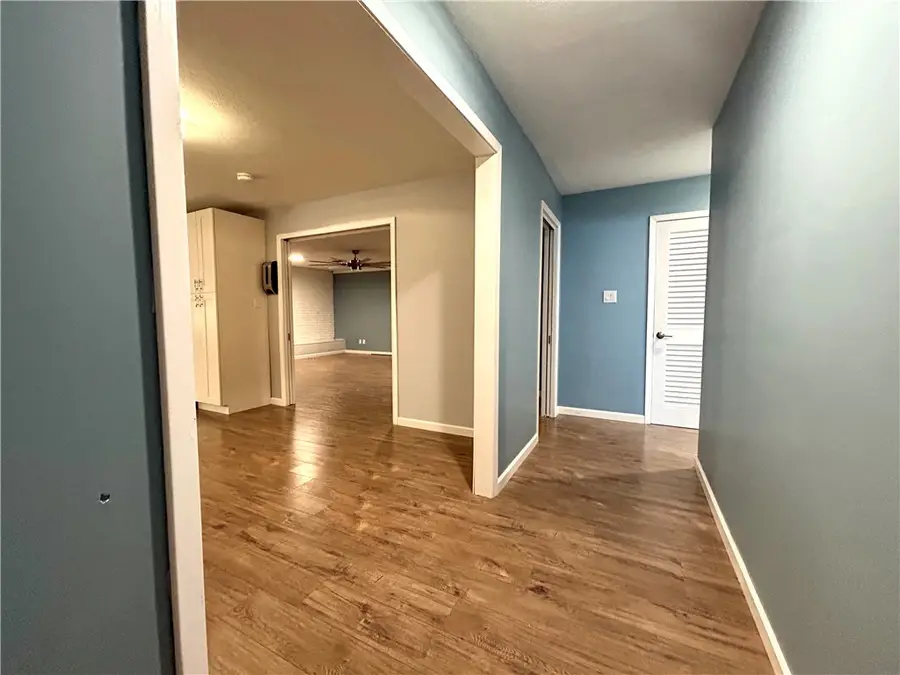 848 Oak Avenue, Rockport, TX 78382 - #2