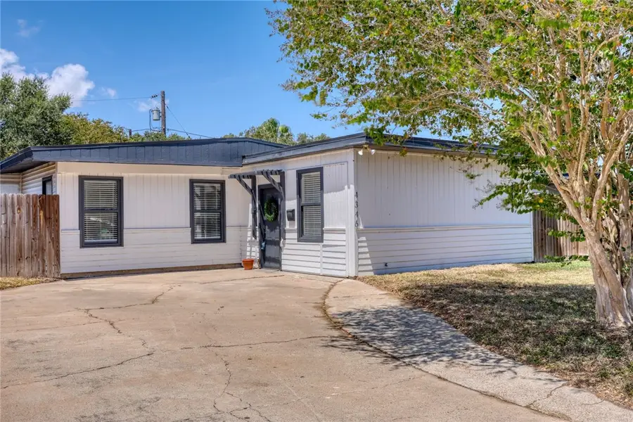 4346 Amherst Drive, Corpus Christi, TX 78412 - #2