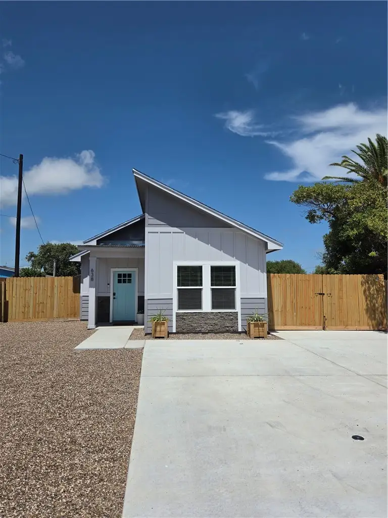 638 Claride Street, Corpus Christi, TX 78418 - #2