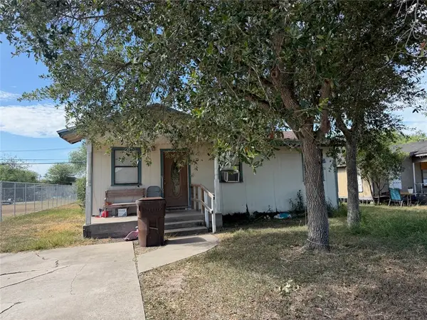 1121 E Avenue A Avenue, Kingsville, TX 78363