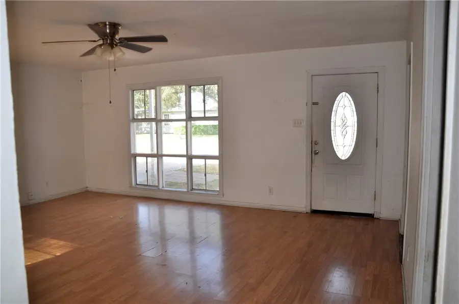 1320 W Circle Drive, Kingsville, TX 78363 - #3