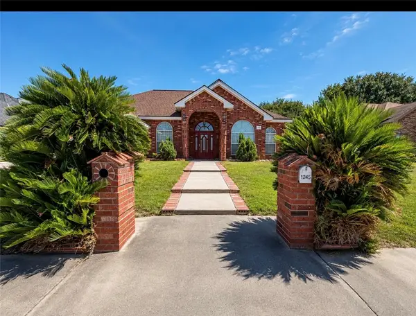 1245 Carlos Trail, Alice, TX 78332