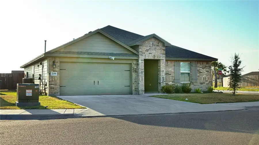 208 Oxford, Sinton, TX 78387 - #2