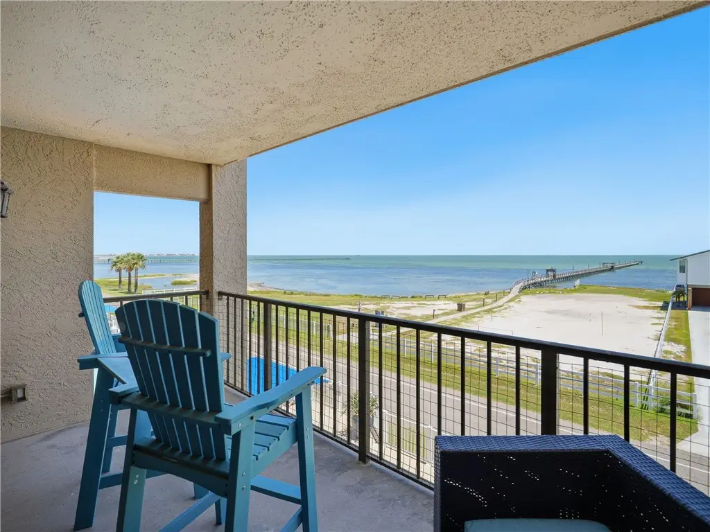 1021 S Water Street #313, Rockport, TX 78382 - #1