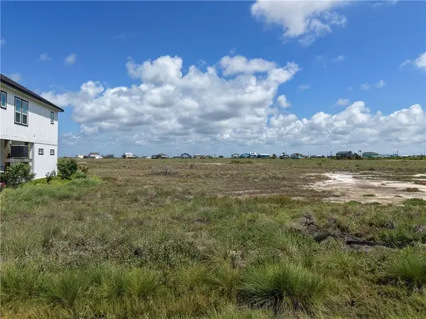 299 Kingfish Drive, Rockport, TX 78382