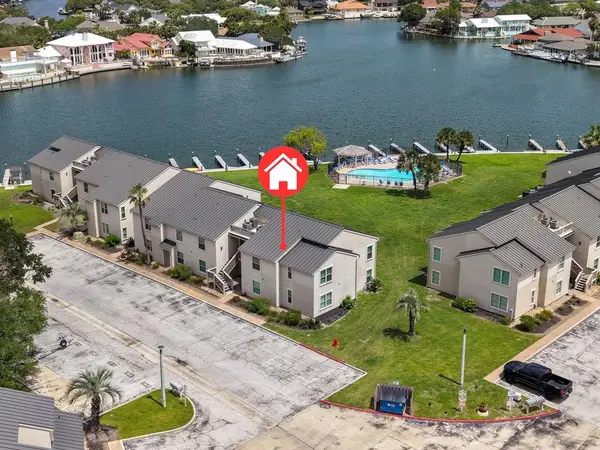 2412 Bayhouse Drive #2412, Rockport, TX 78382