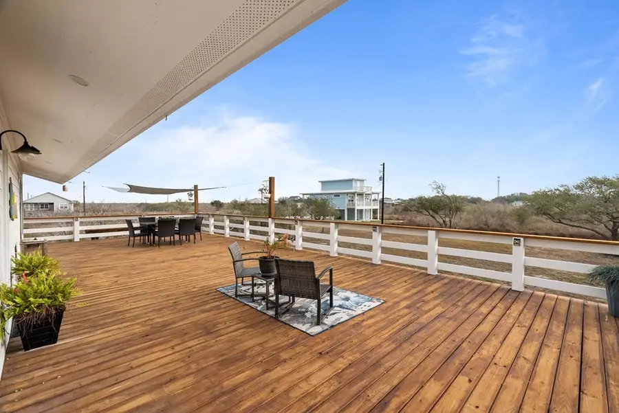 341 W Misty Oak, Rockport, TX 78382 - #2