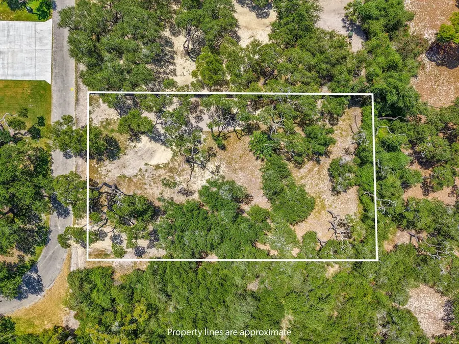 40 Magnolia St, Rockport, TX 78382 - #3
