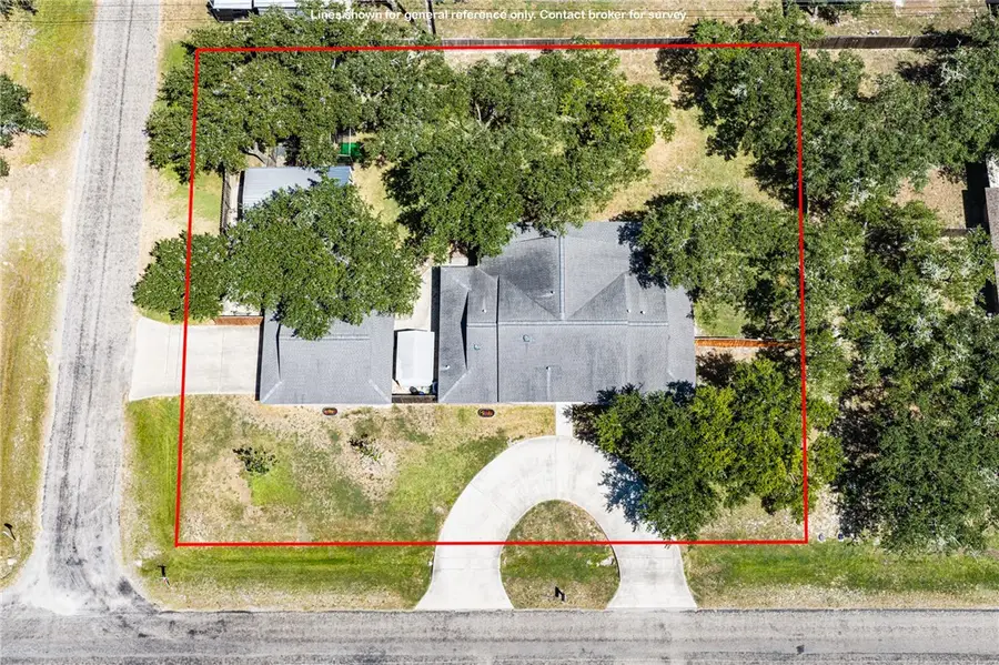 750 Redwood Avenue, Rockport, TX 78382 - #2