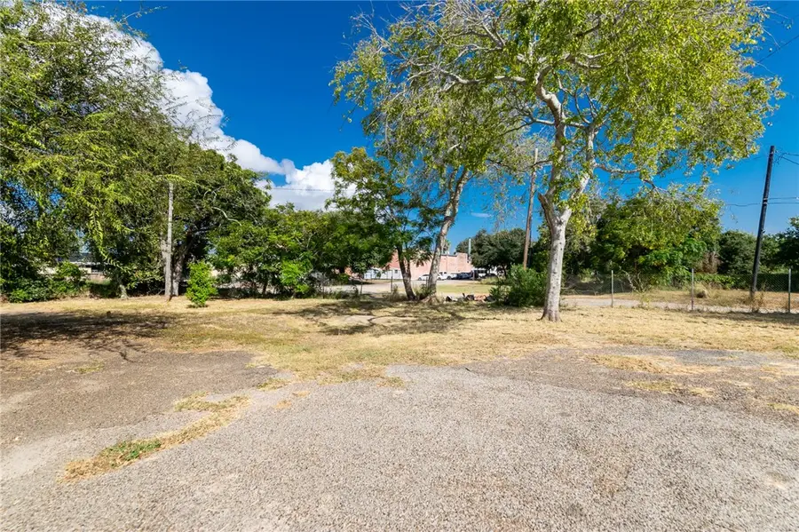 1000 Park Avenue, Corpus Christi, TX 78401 - #3