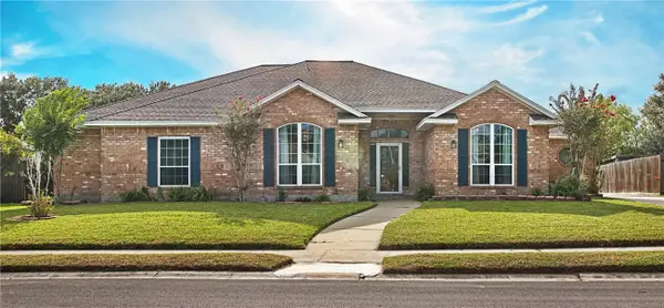 7725 Lake Baykal Drive, Corpus Christi, TX 78414