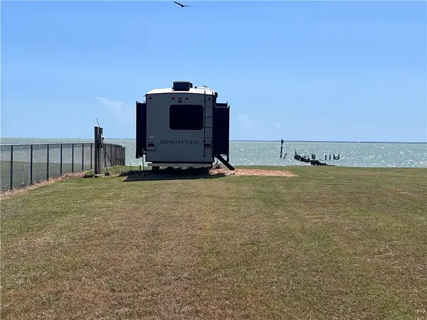 1377 Swans Point, Seadrift, TX 77983