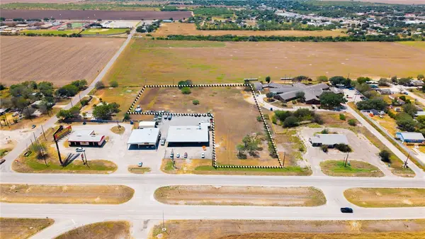 1400 Loop 459, Mathis, TX 78368