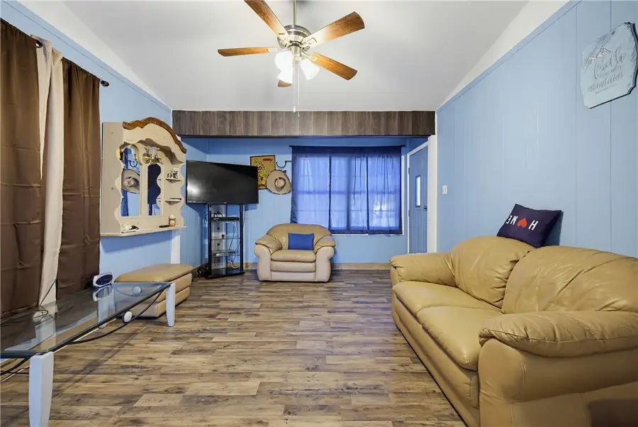 1409 Austin, Portland, TX 78374 - #3