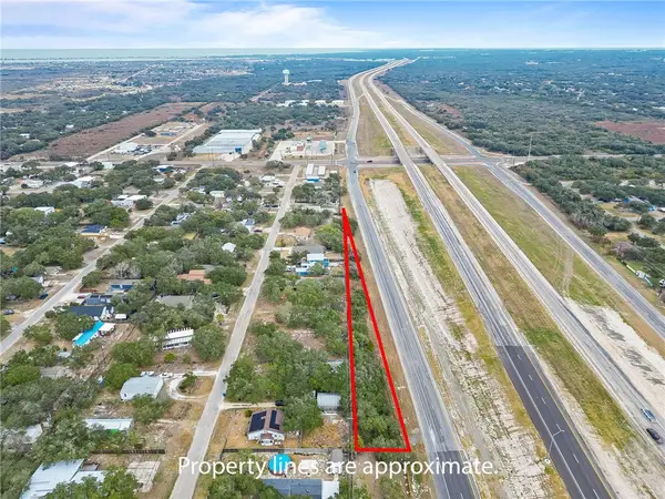 2319-2399 Sh 35 Bypass, Rockport, TX 78382