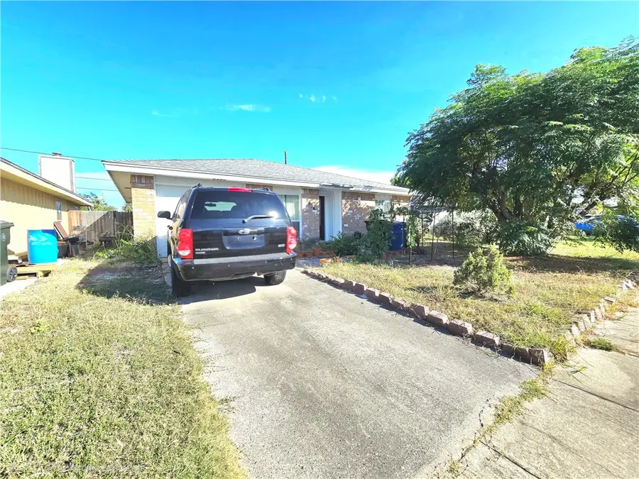 2826 Ransom Island Drive, Corpus Christi, TX 78418 - #2