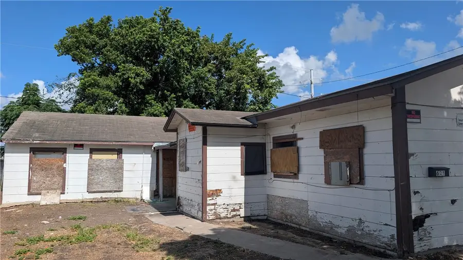621 Van Cleve Drive, Corpus Christi, TX 78408 - #3