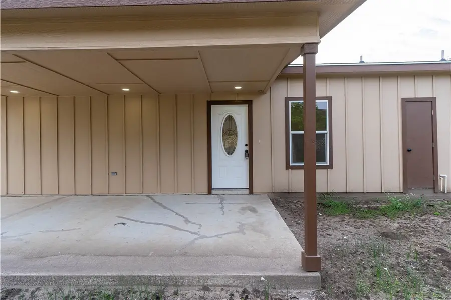 404 Dewey Avenue, Alice, TX 78332 - #2