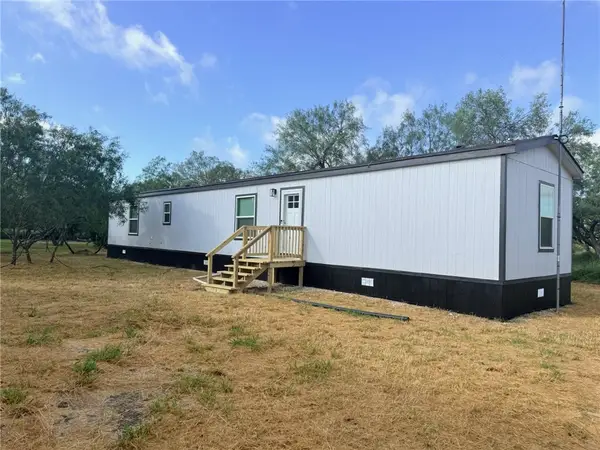 9860 County Road 623, Skidmore, TX 78389