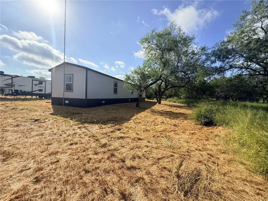 9860 County Road 623, Skidmore, TX 78389 - #2